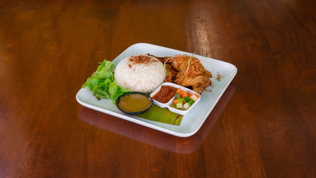 Ayam Goreng dan Nasi