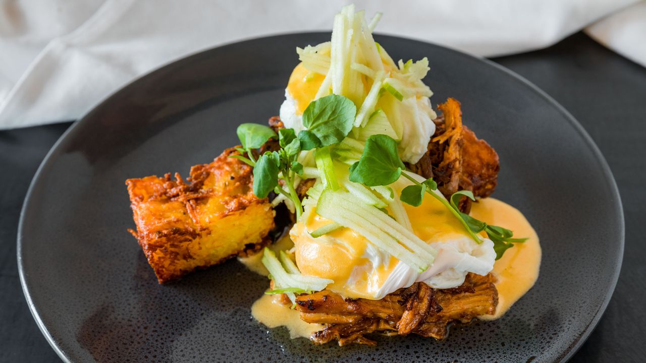 Pulled Pork Benedict