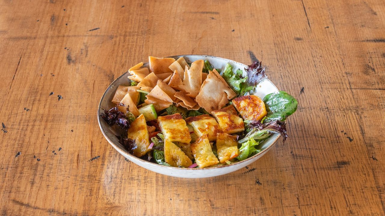 Grilled Halloumi Fattouch