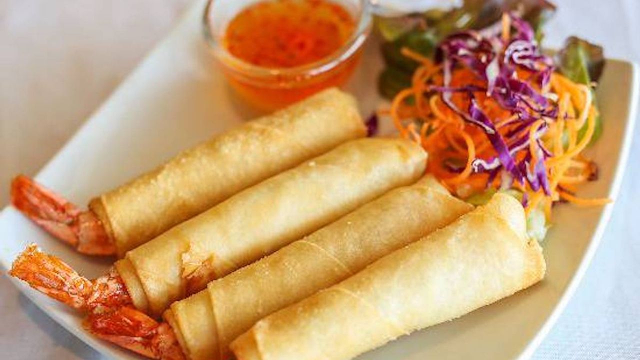 Cheesy Prawns Rolls