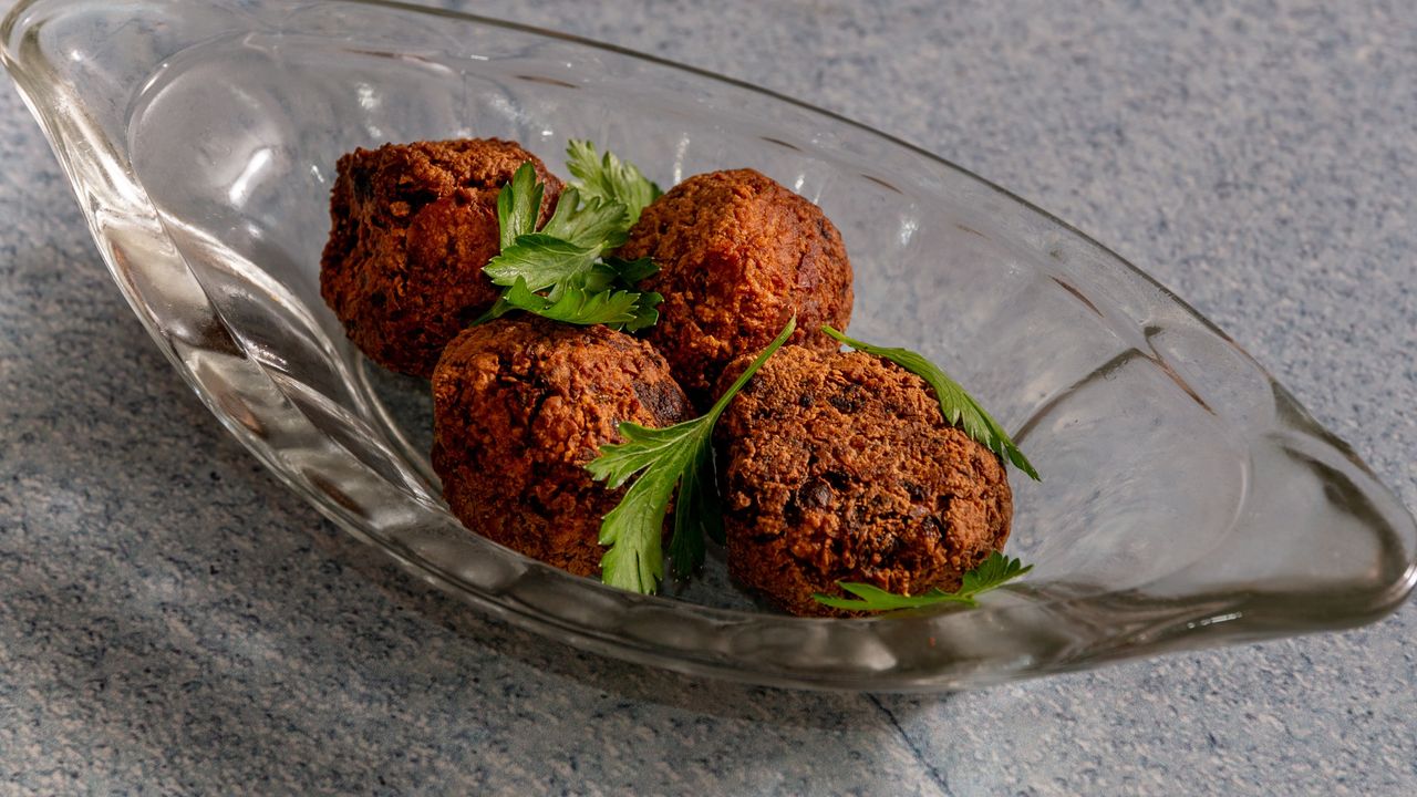 Falafal in a bowl