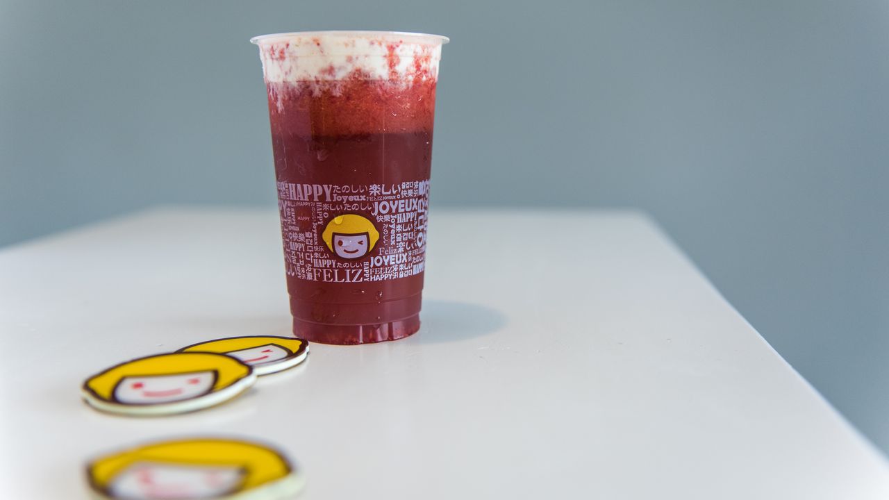 Strawberry Black Tea with Rock Salted Cheese