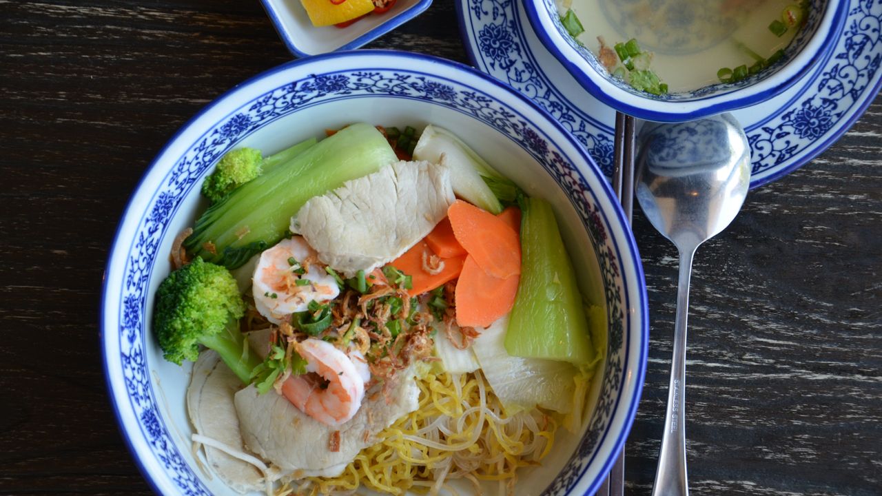 Create Your Own Noodles Soup