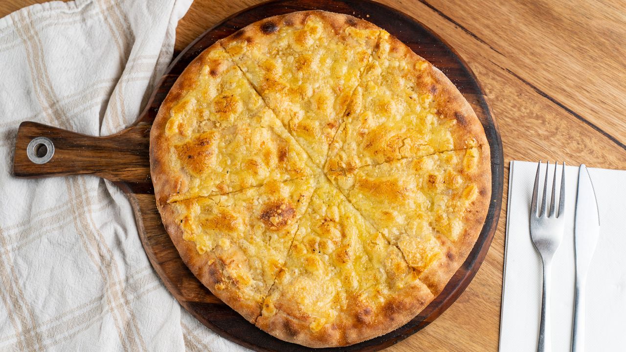 GARLIC CHEESE FOCACCIA