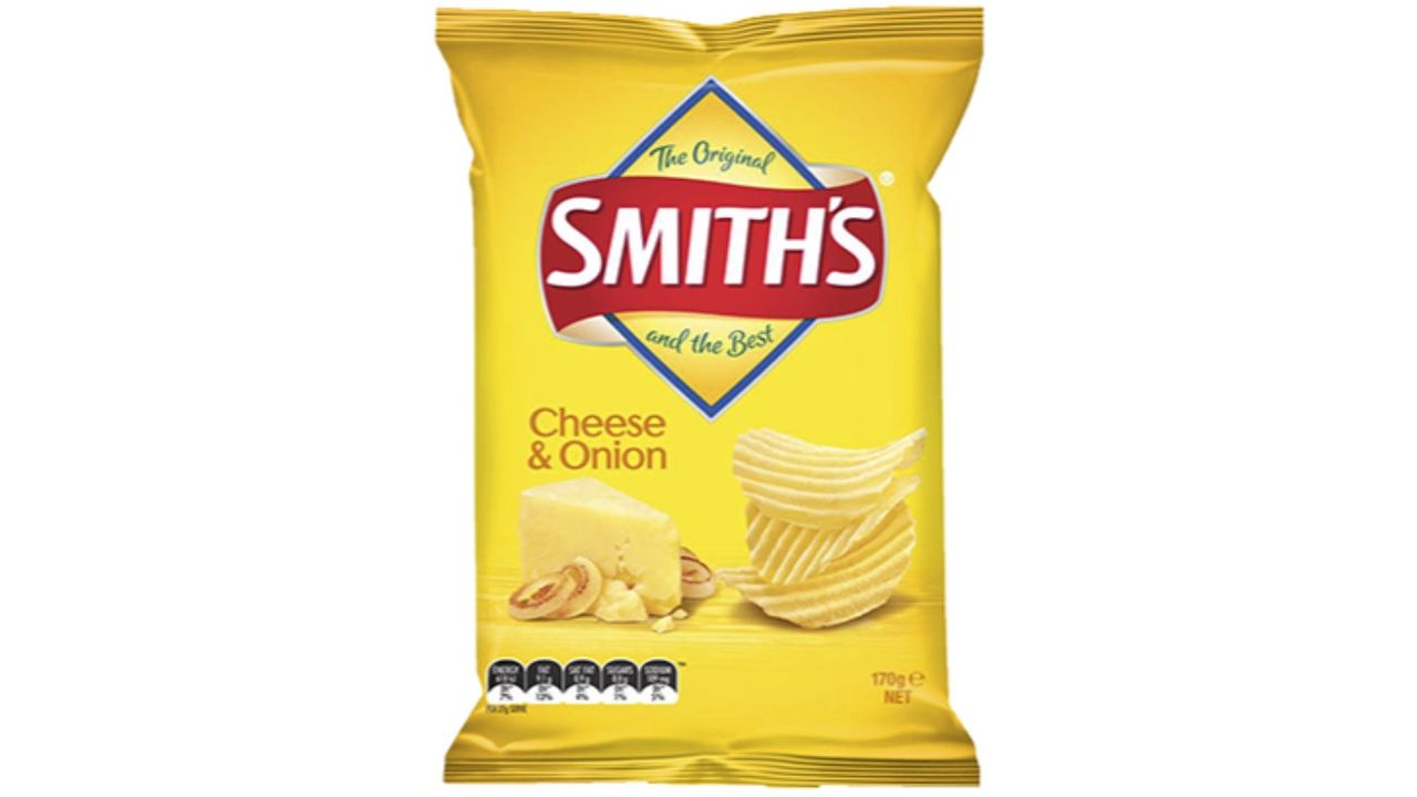 Smiths Crinkle Cut Cheese and Onion (170 G)