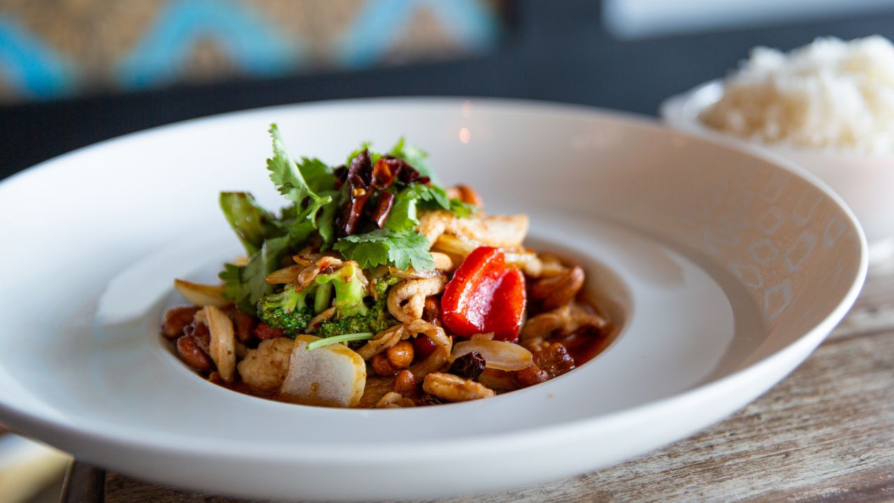 Stir fried Chicken with Cashew Nut