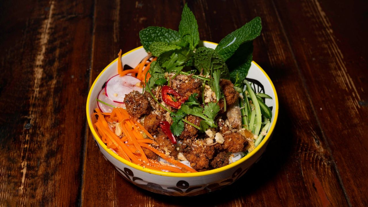 Vermicelli Salad Bowls