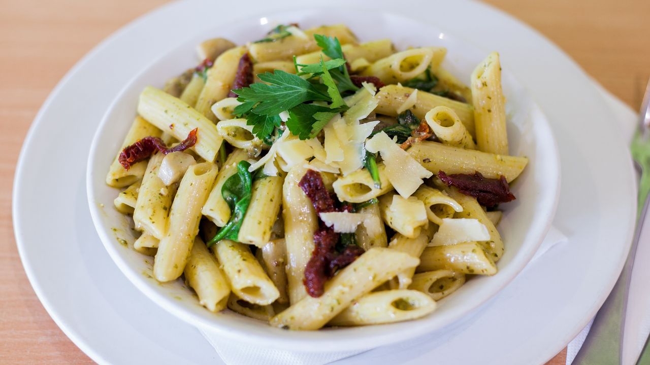 Mushroom & Spinach Penne (V)