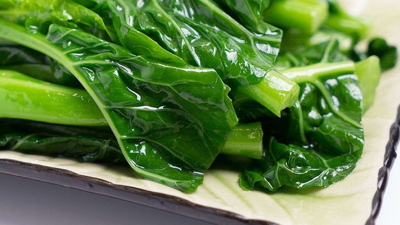 Stir Fried Beef with Chinese Broccoli
