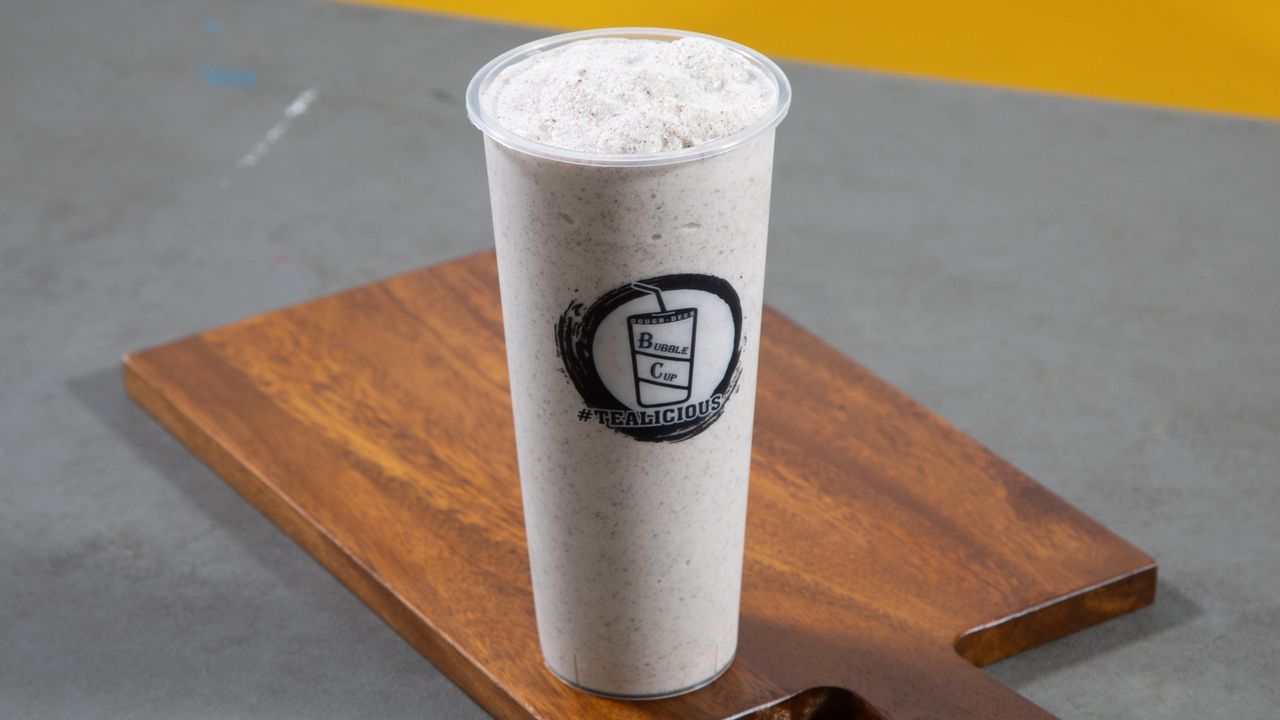 Cookies n Cream Frappe with Vanilla Cheesy Foam
