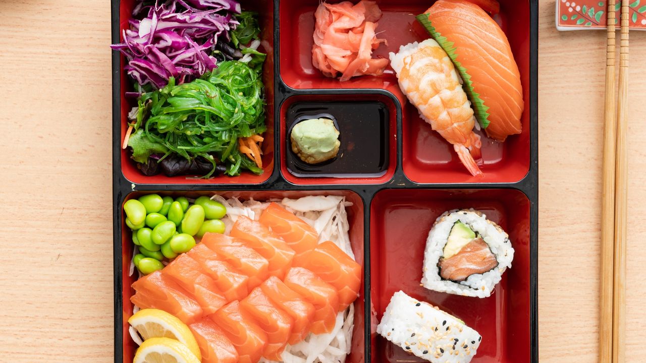 Sashimi and Sushi
Bento Box