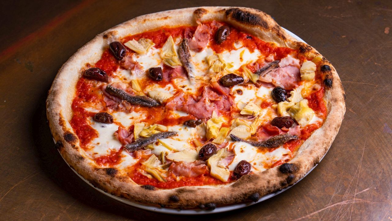 Capricciosa Pizza