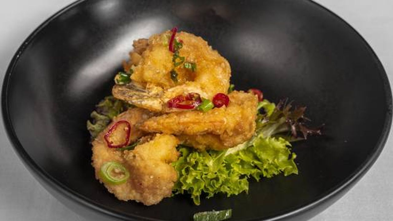 Spicy Salt and Pepper Prawns