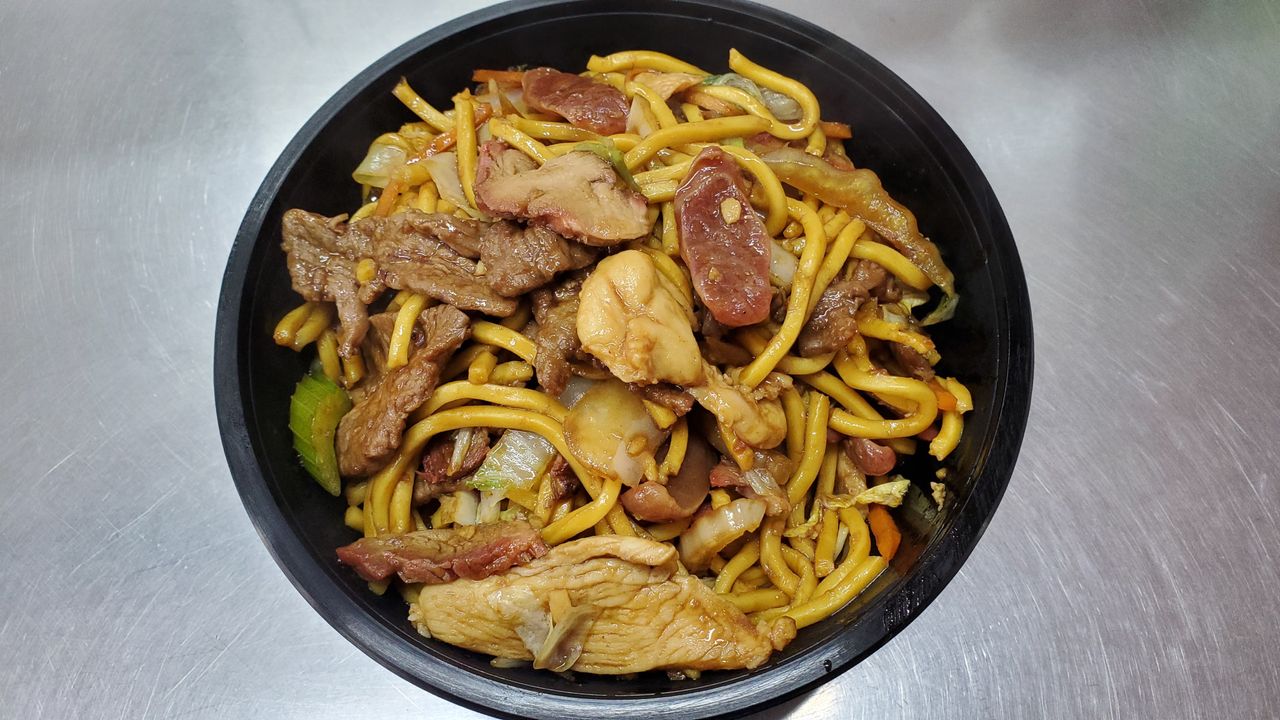 7. Combo Meat Lovers