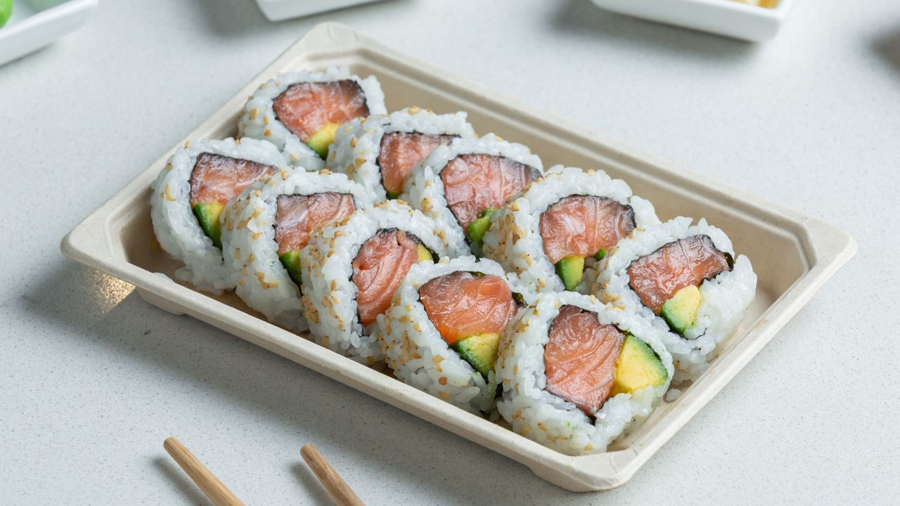 Fresh Salmon Roll