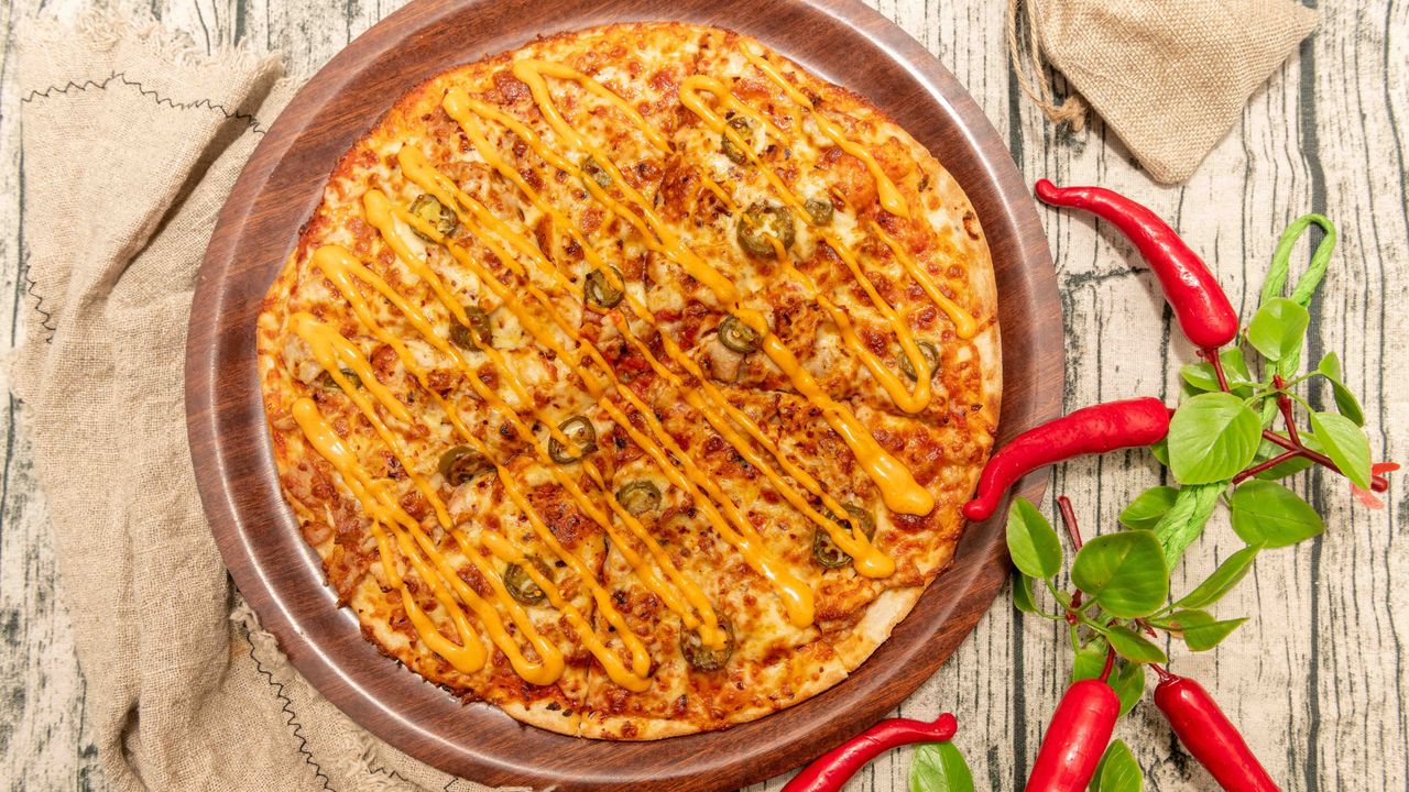 Chilli Chicken Classic Pizza
