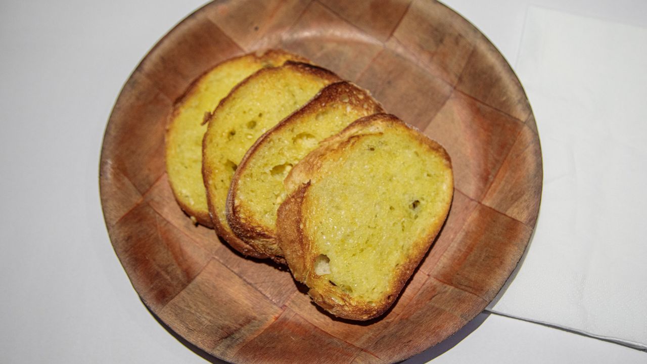 Garlic Bread (6)