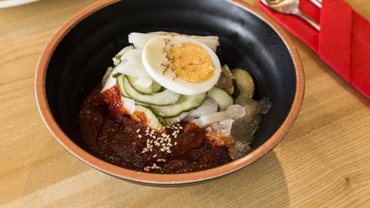 Cold Noodles with Spicy Sauce