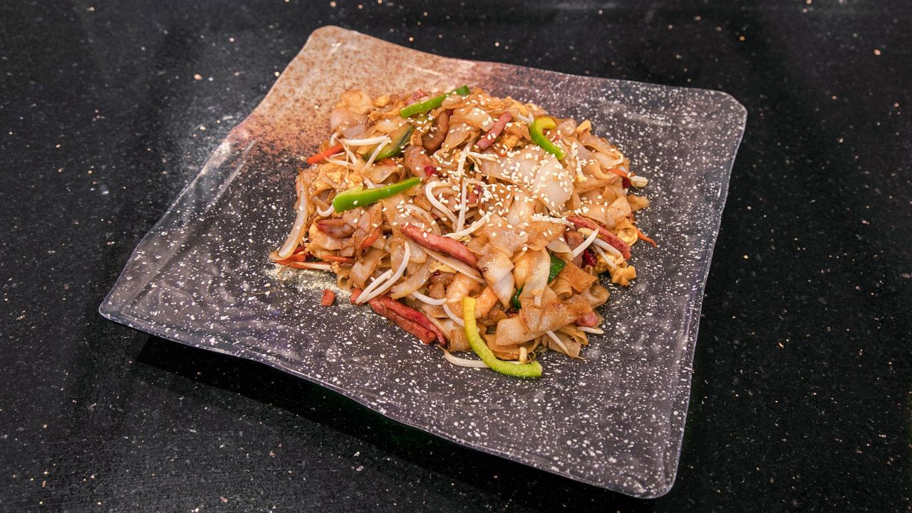 Char Kuey Teow 炒贵刁