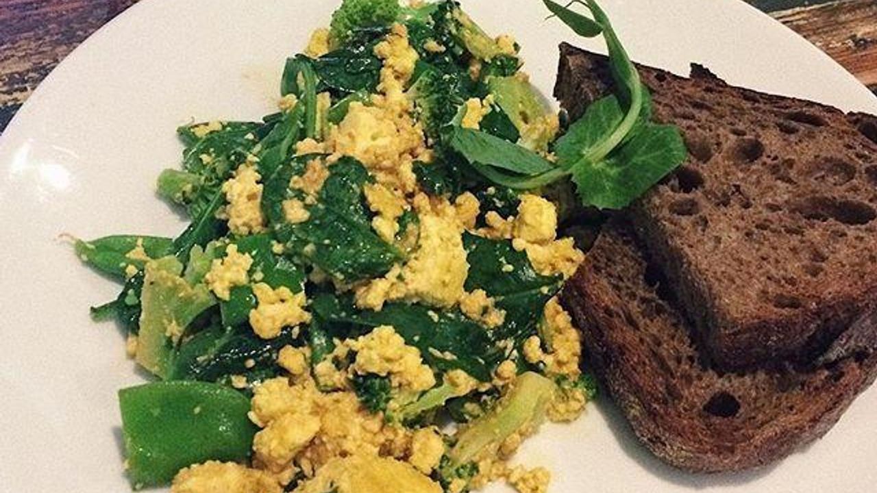 Scrambled Turmeric Tofu meal
