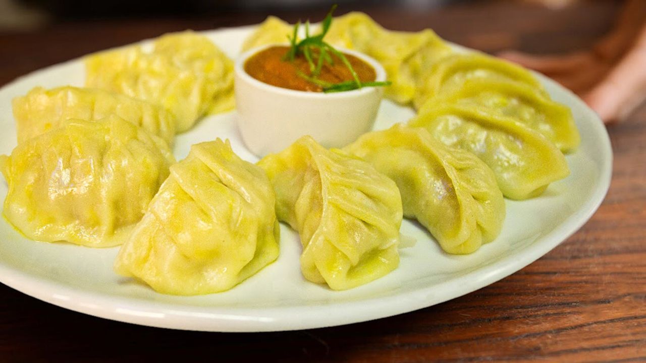 Momo (G)