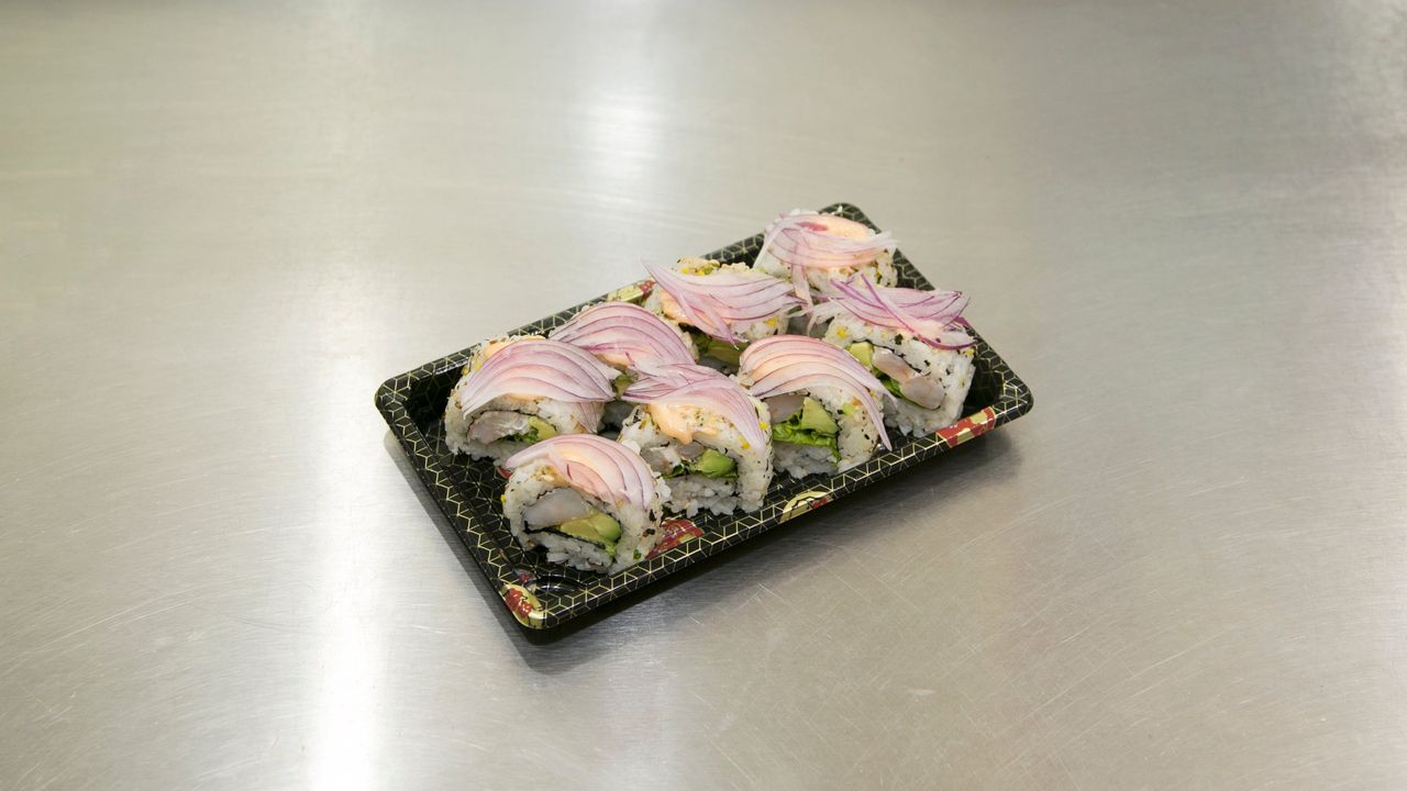 Caesar salad roll pack