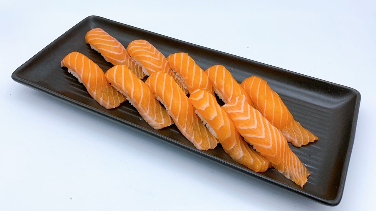 Nigiri Salmon