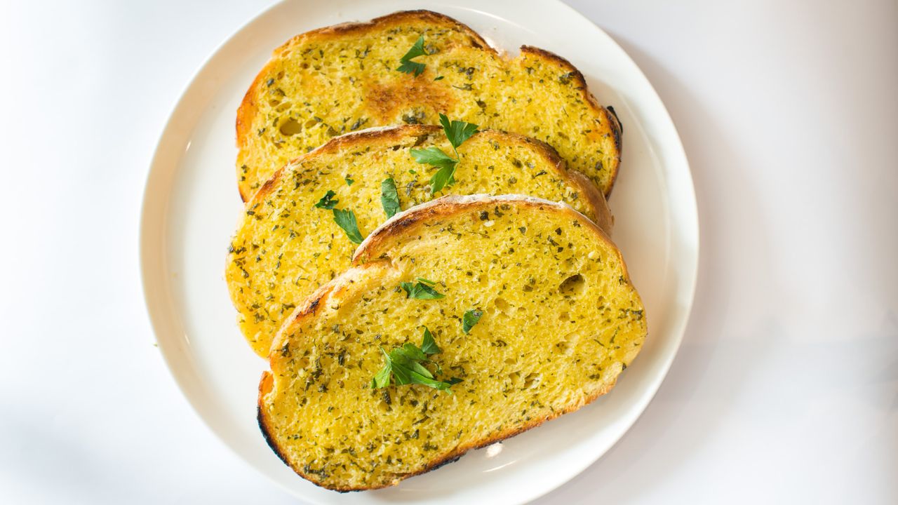 Garlic or Herb Bread