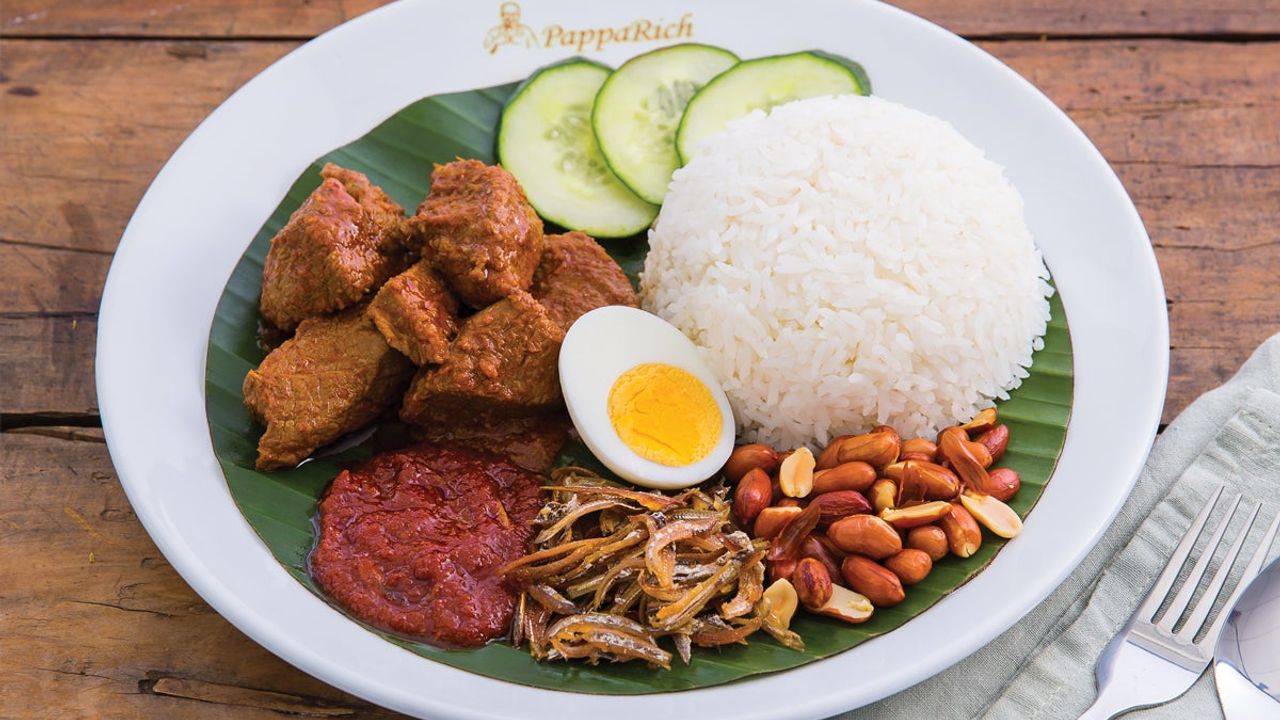 Nasi Lemak with Beef Rendang