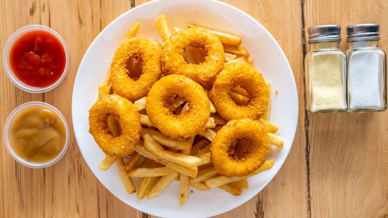 12 Calamari Rings & Chips