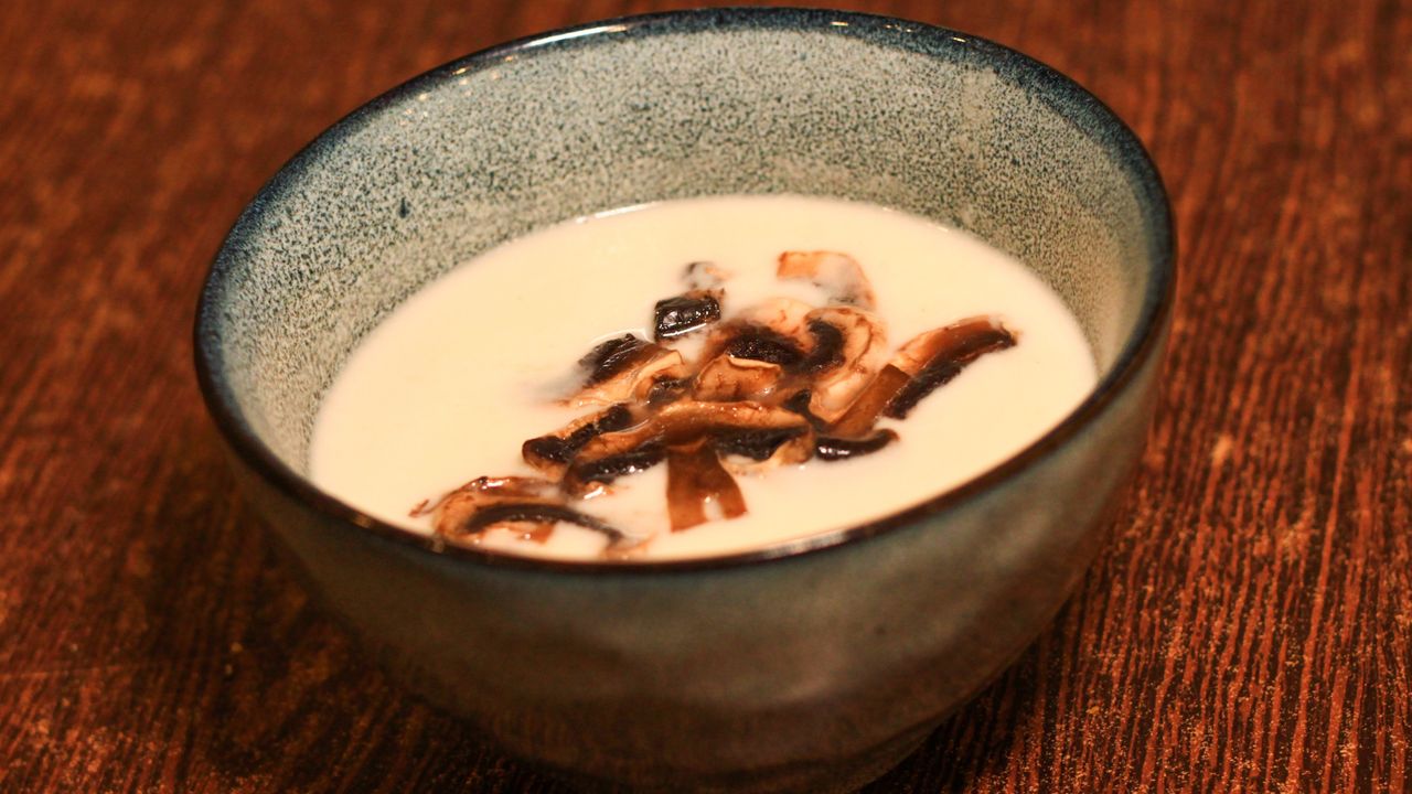 Creamy Mushroom Soup with (Chicken / Sweet Corn)