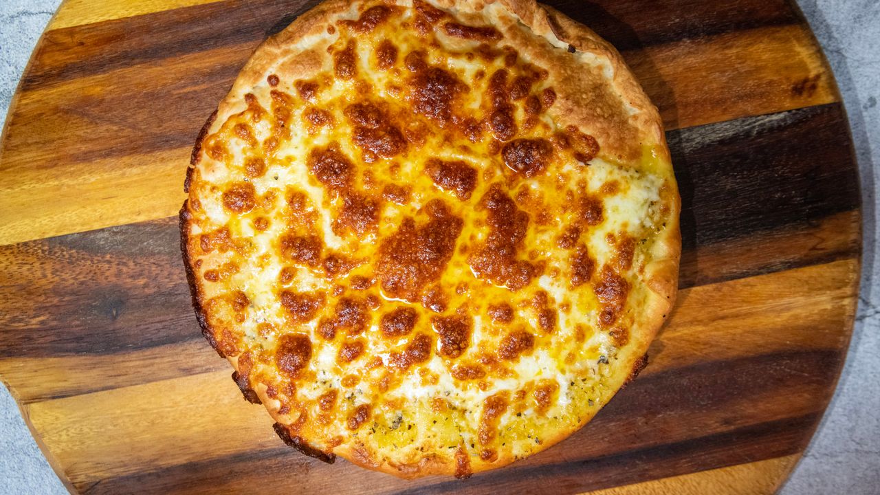 Cheese Garlic Pizza