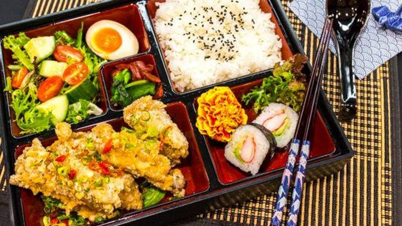 Spicy Chicken Rib Bento