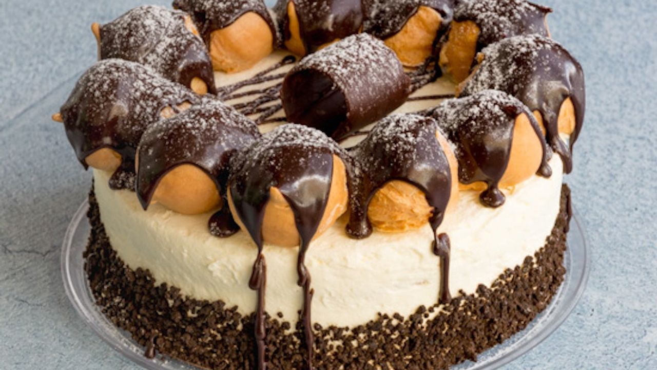 Profiterole Torte Cake