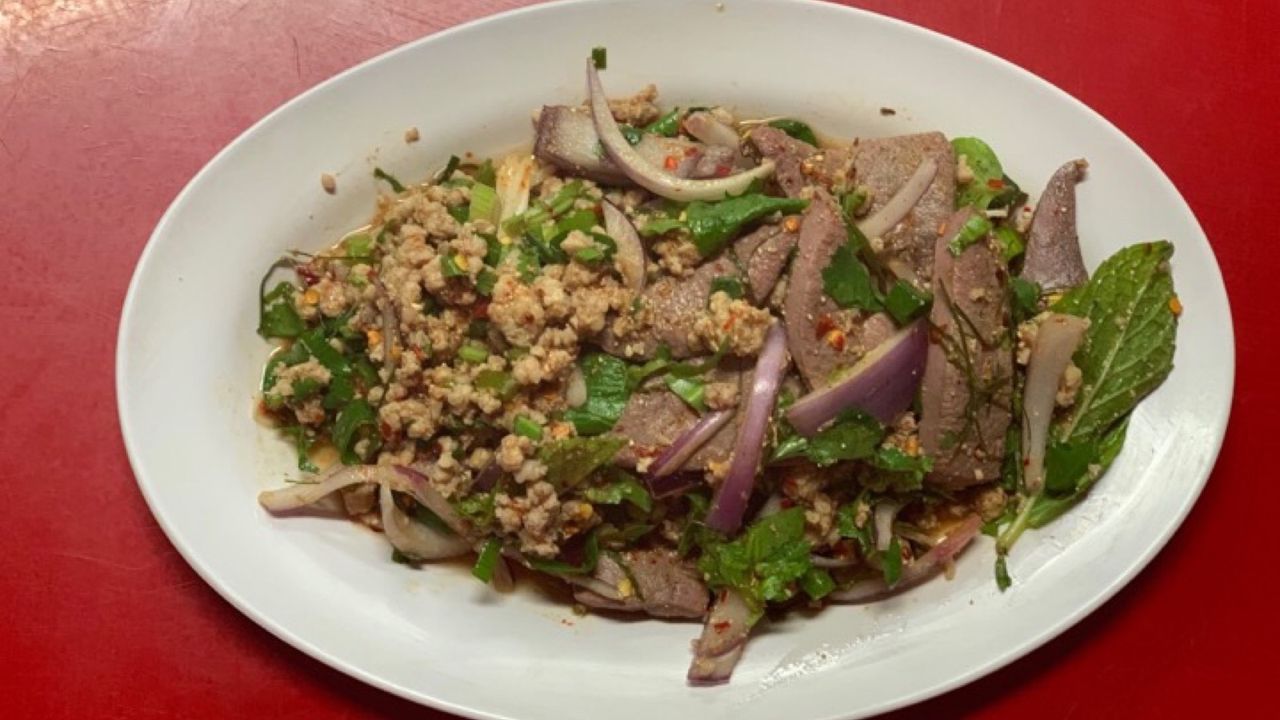 Larb moo ลาบหมู
