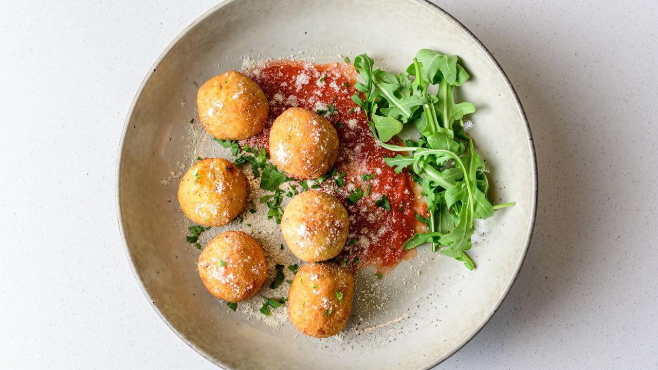 35. Arancini - Vegetarian (6)