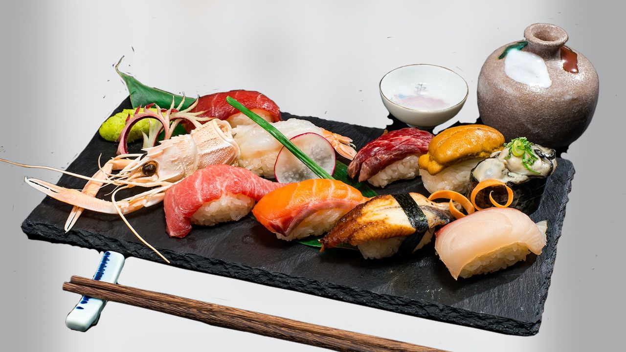 Deluxe Nigiri Sushi Combo (GF)