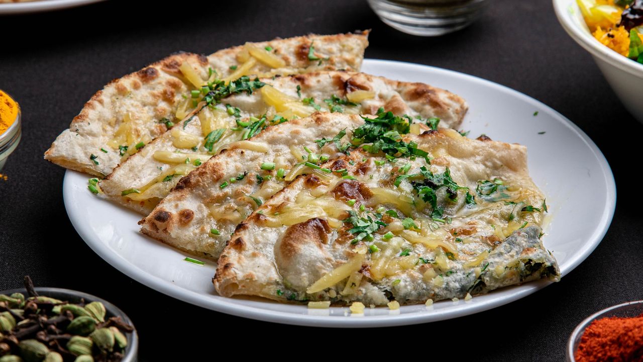 Cheese & Spinach Naan