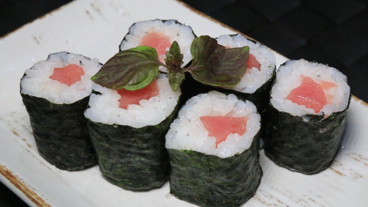 Baby Tuna Roll