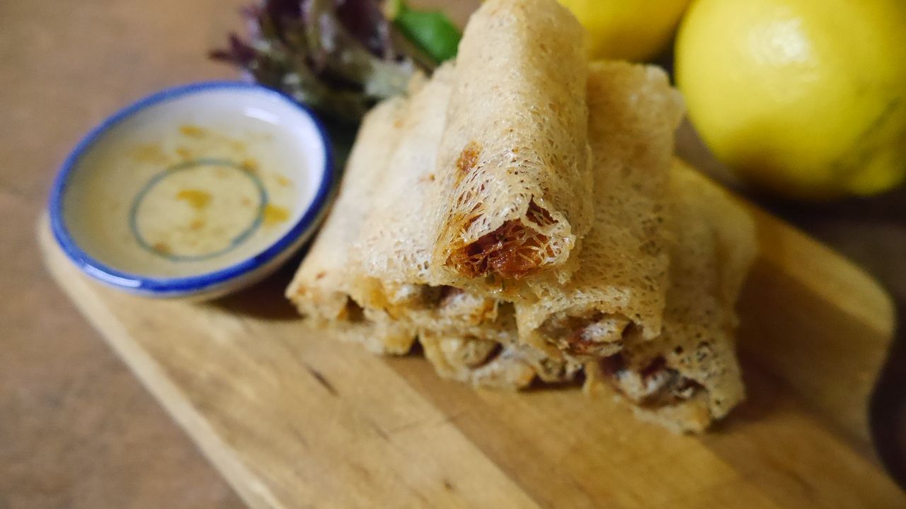 Crab and Prawn Spring Rolls (6 Pieces)