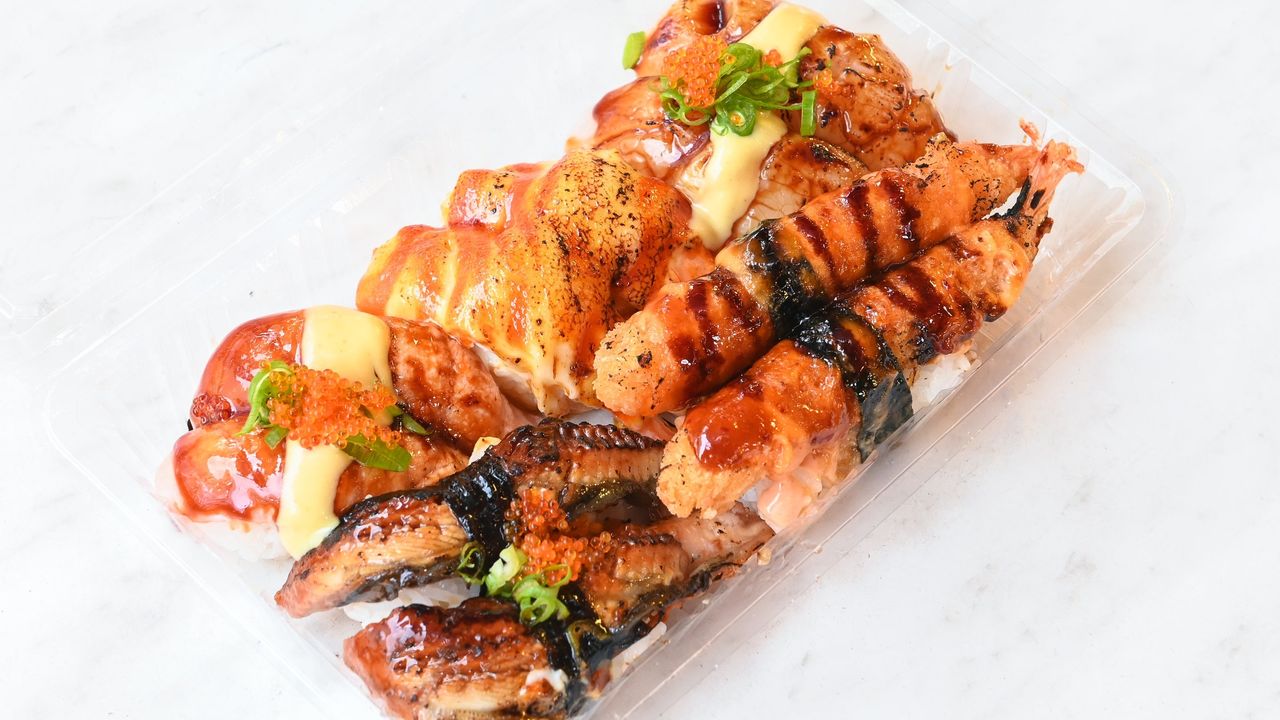 Grilled Deluxe Nigiri Box