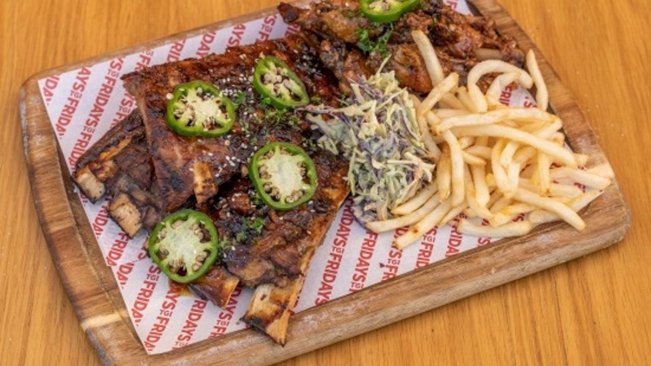 FRIDAYS™ Signature Platter