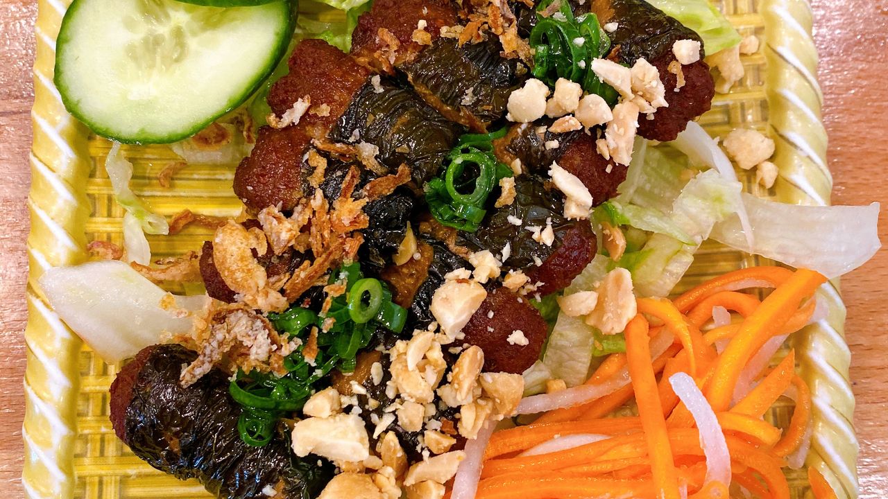 20. Grill Beef in Betel Leaves (1)