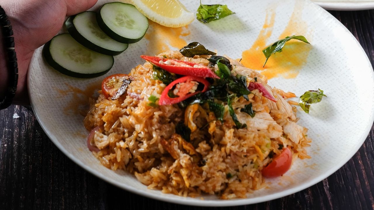 Tom Yum Fried Rice (Spicy)