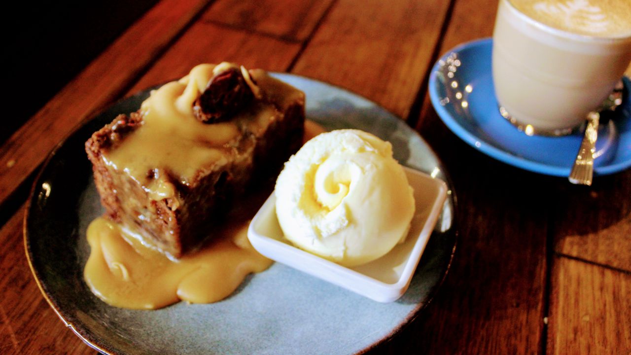 Sticky Date Pudding
