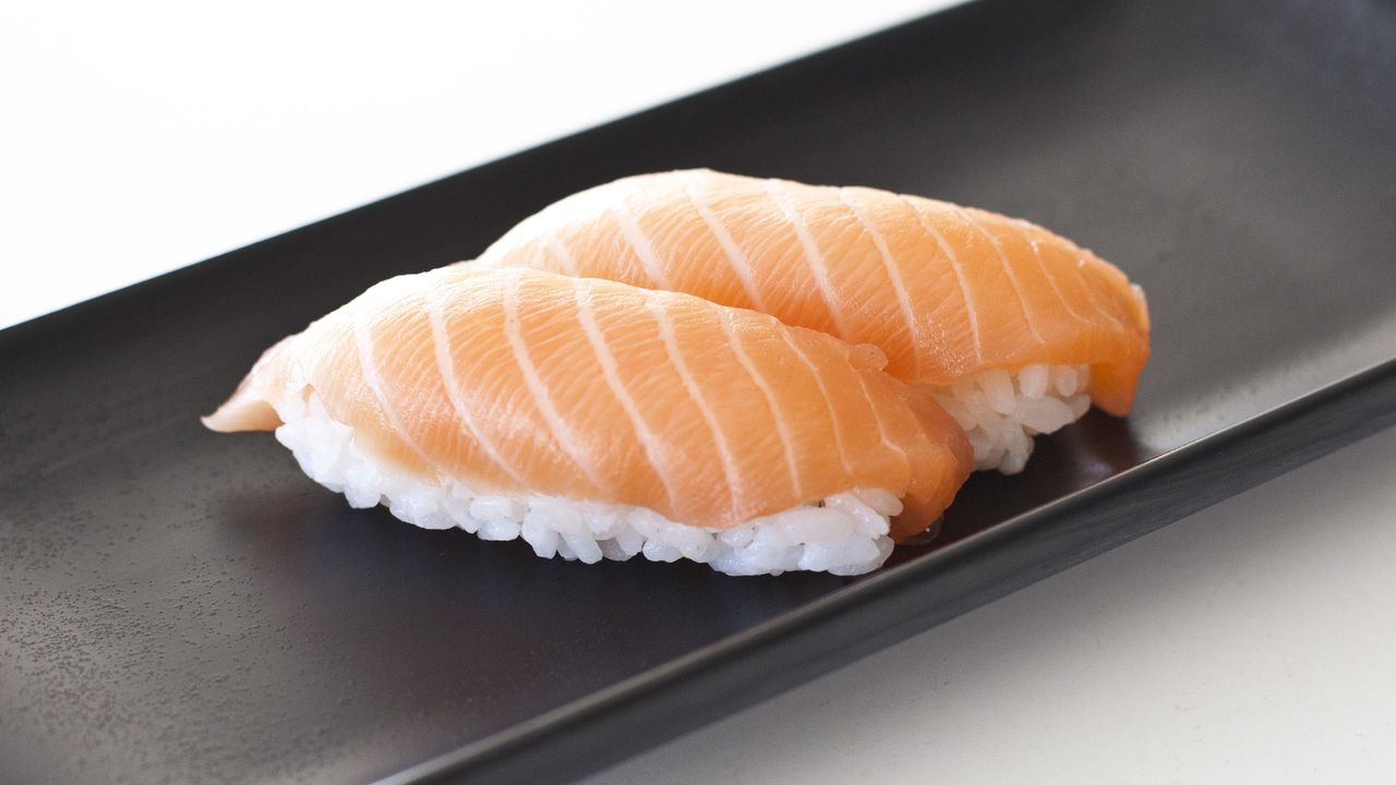Salmon (2 Pcs.)
