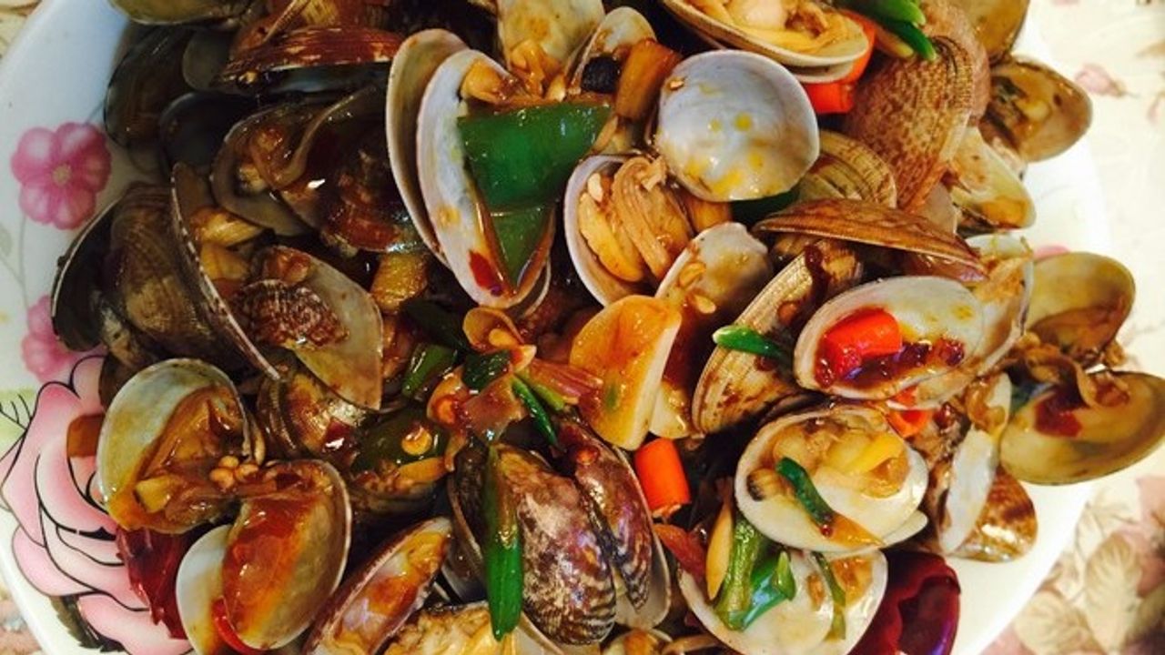Clam in Oyster Sauce