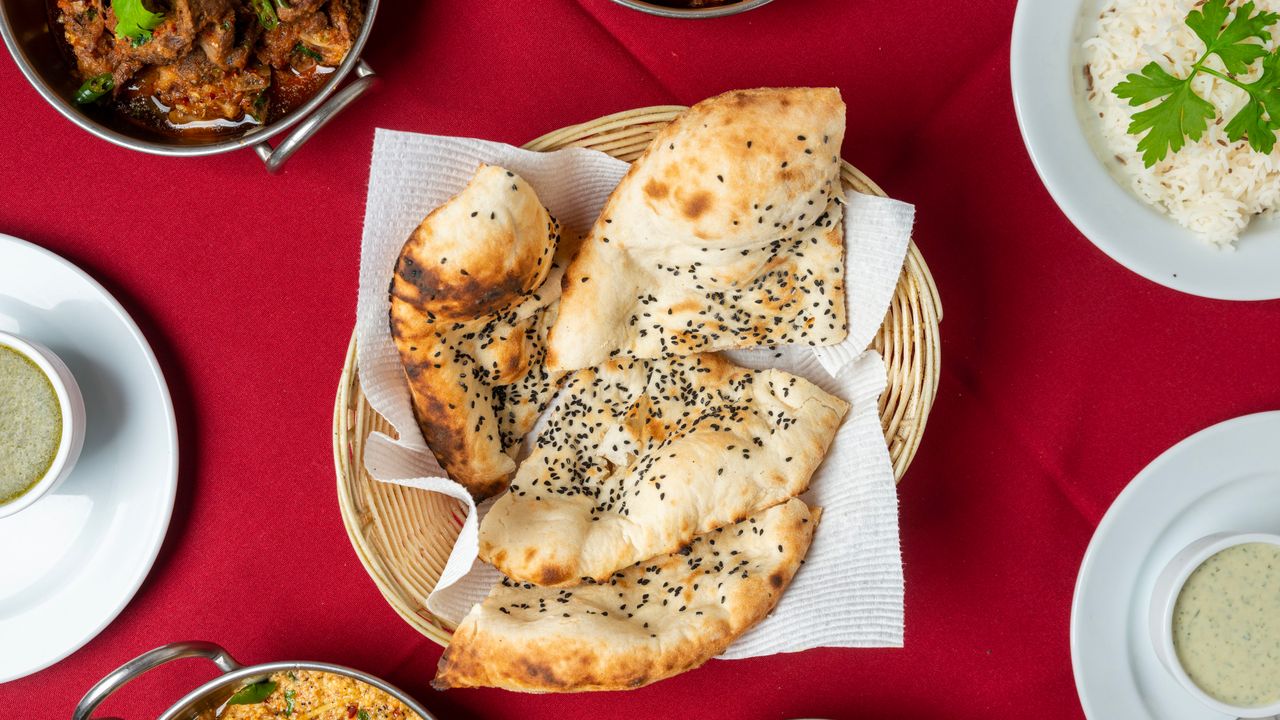Kalonji (Black seeds)Naan