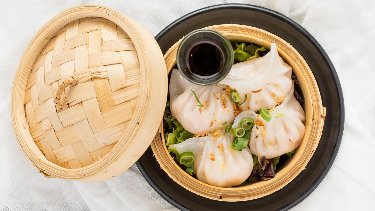 Steamed Prawn Dumpling (4)