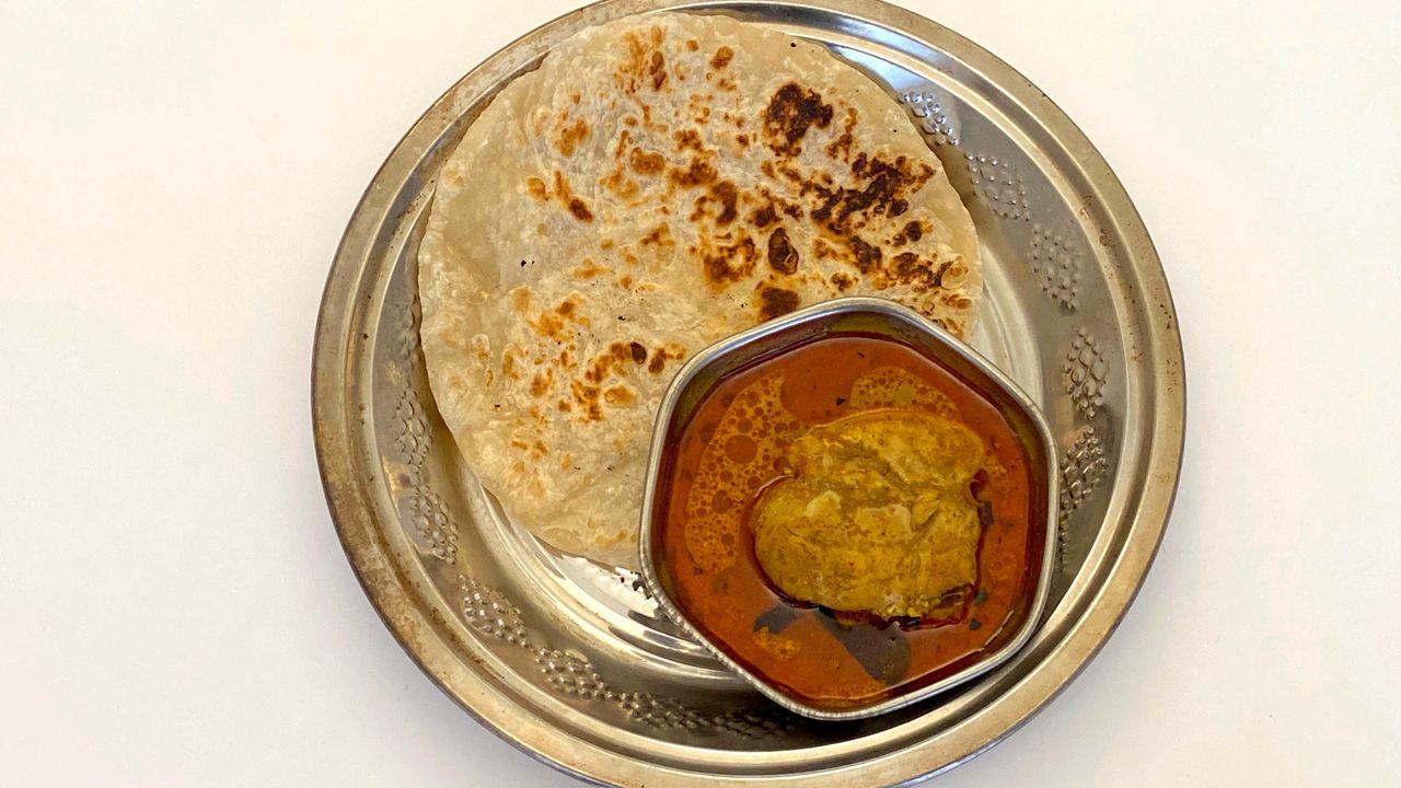 Roti Flat Bread with Chicken Curry